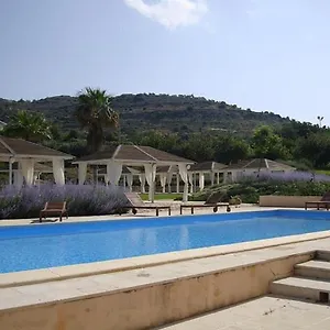 https://agriturismo-la-noto.sicilyhotelsitaly.net