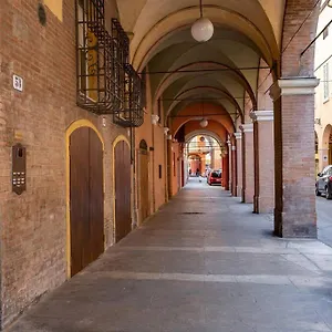 https://rua-muro-piano-nobile-family.emilia-romagnahotels.net
