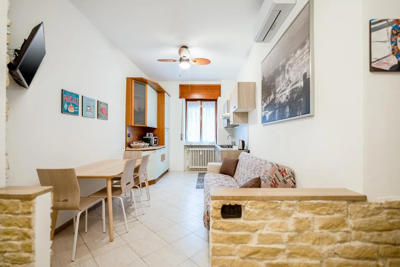 Alice&Leo'S Near Metro M1 Red Parking Gratis Metro Line In 14 Min For Cathedral Apartment Sesto San Giovanni Italy