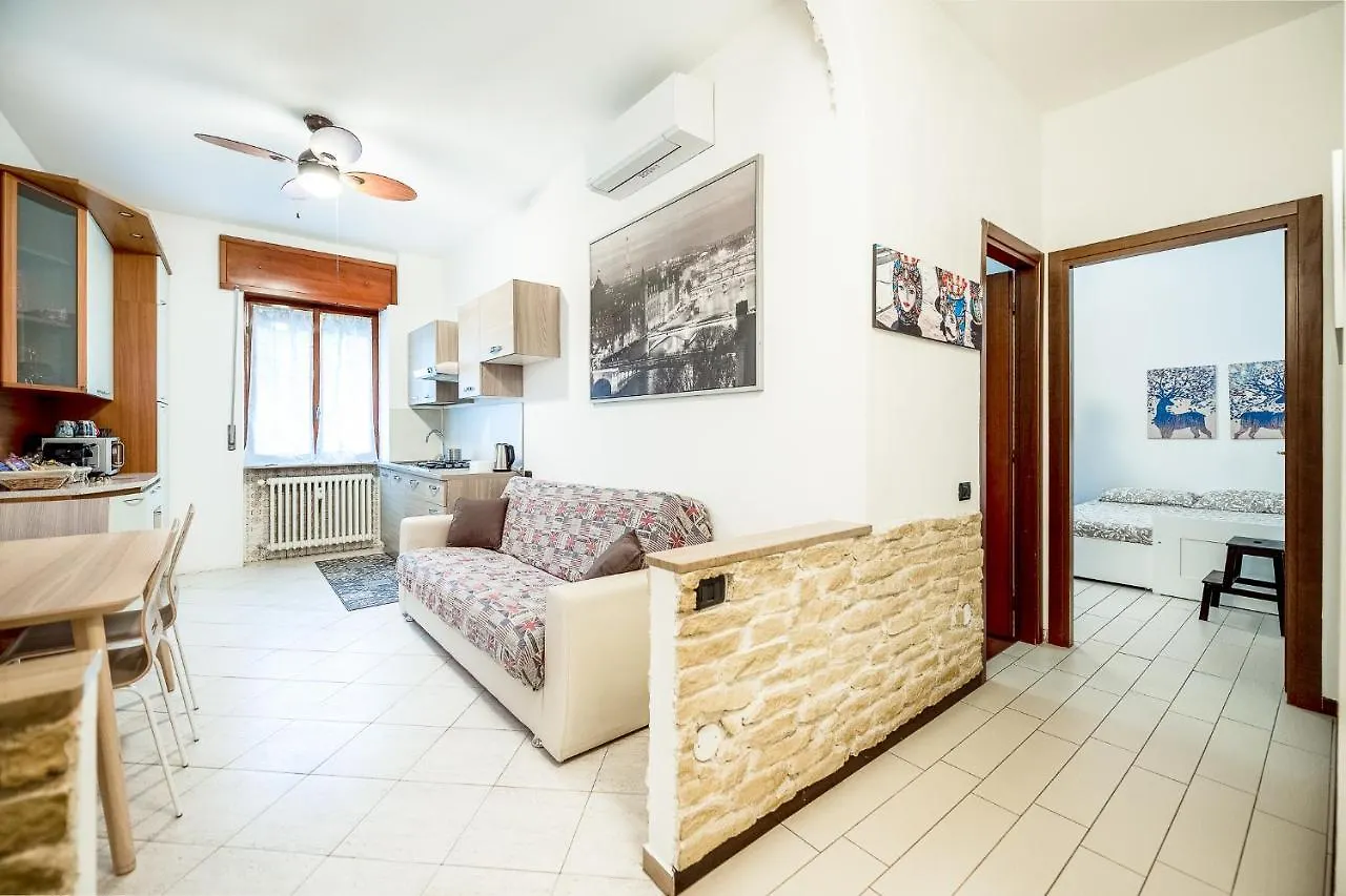 Alice&Leo'S Near Metro M1 Red Parking Gratis Metro Line In 14 Min For Cathedral Apartment Sesto San Giovanni Italy